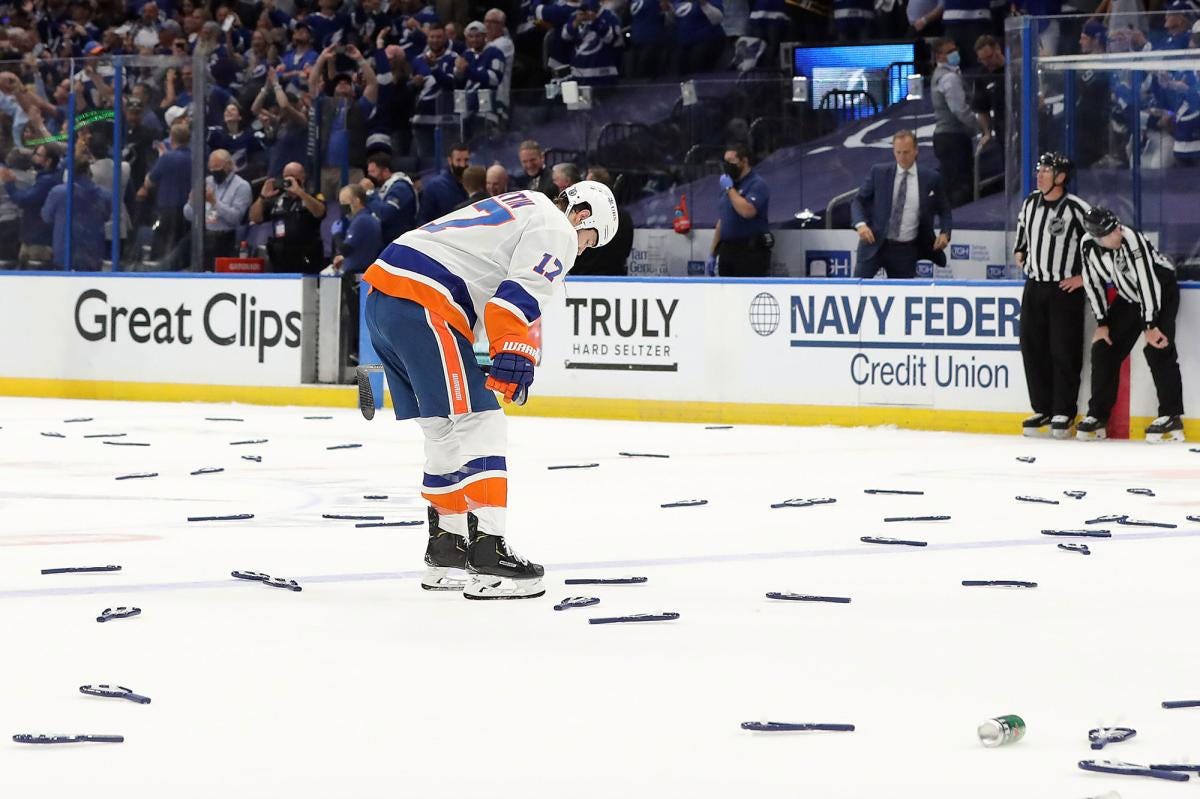 Islanders' playoff run ends in Game 7 loss to Lightning