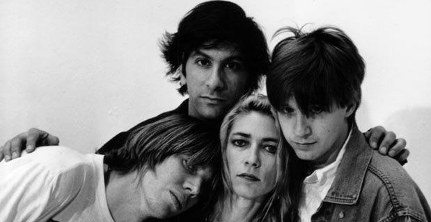 Sonic Youth - biografia, recensioni, streaming, discografia, foto :: OndaRock Sonic Youth - biografia, recensioni, streaming, discografia, foto :: OndaRock