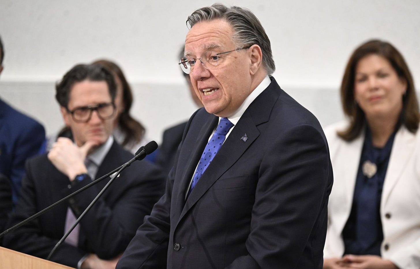 Le premier ministre du Québec, François Legault, s’exprime devant son nouveau cabinet lors d’un remaniement ministériel à l’Assemblée nationale du Québec, le mercredi 10 septembre 2025. Le premier ministre du Québec, François Legault, s’exprime devant son nouveau cabinet lors d’un remaniement ministériel à l’Assemblée nationale du Québec, le mercredi 10 septembre 2025.