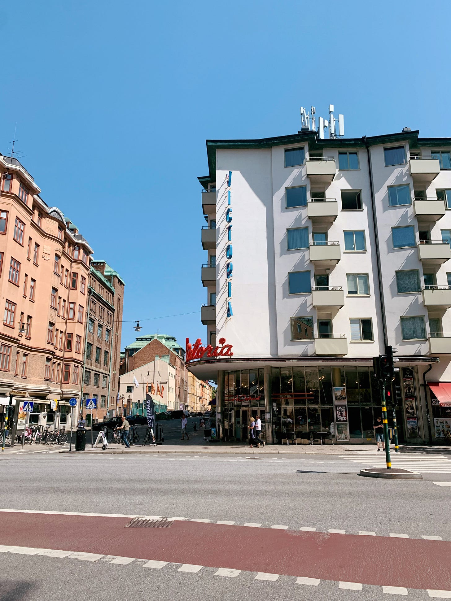 Pedestrian safety island and a painted bike lane on an intersection