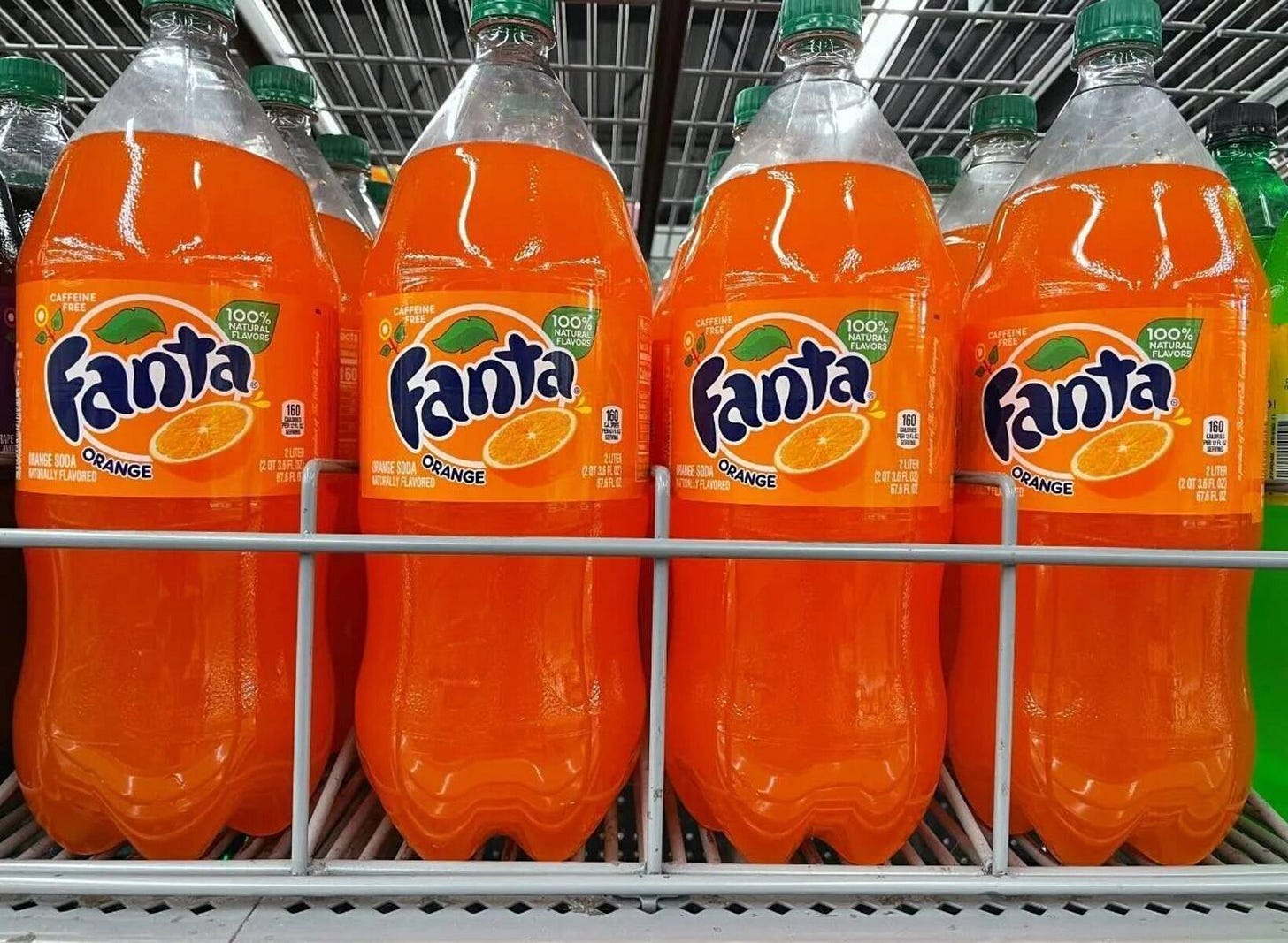 La Fanta de naranja no es igual en España que en EE.UU y la diferencia  afecta a la salud principalmente - Vandal Random