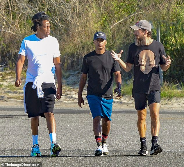 Beyonce and Rumi visit docks while Jay-Z hangs with Twitter CEO | Daily  Mail Online Beyonce and Rumi visit docks while Jay-Z hangs with Twitter CEO | Daily  Mail Online