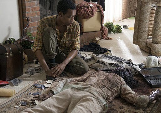 noah dealing with his mothers death on walking dead season 5 ep 9 images noah dealing with his mothers death on walking dead season 5 ep 9 images