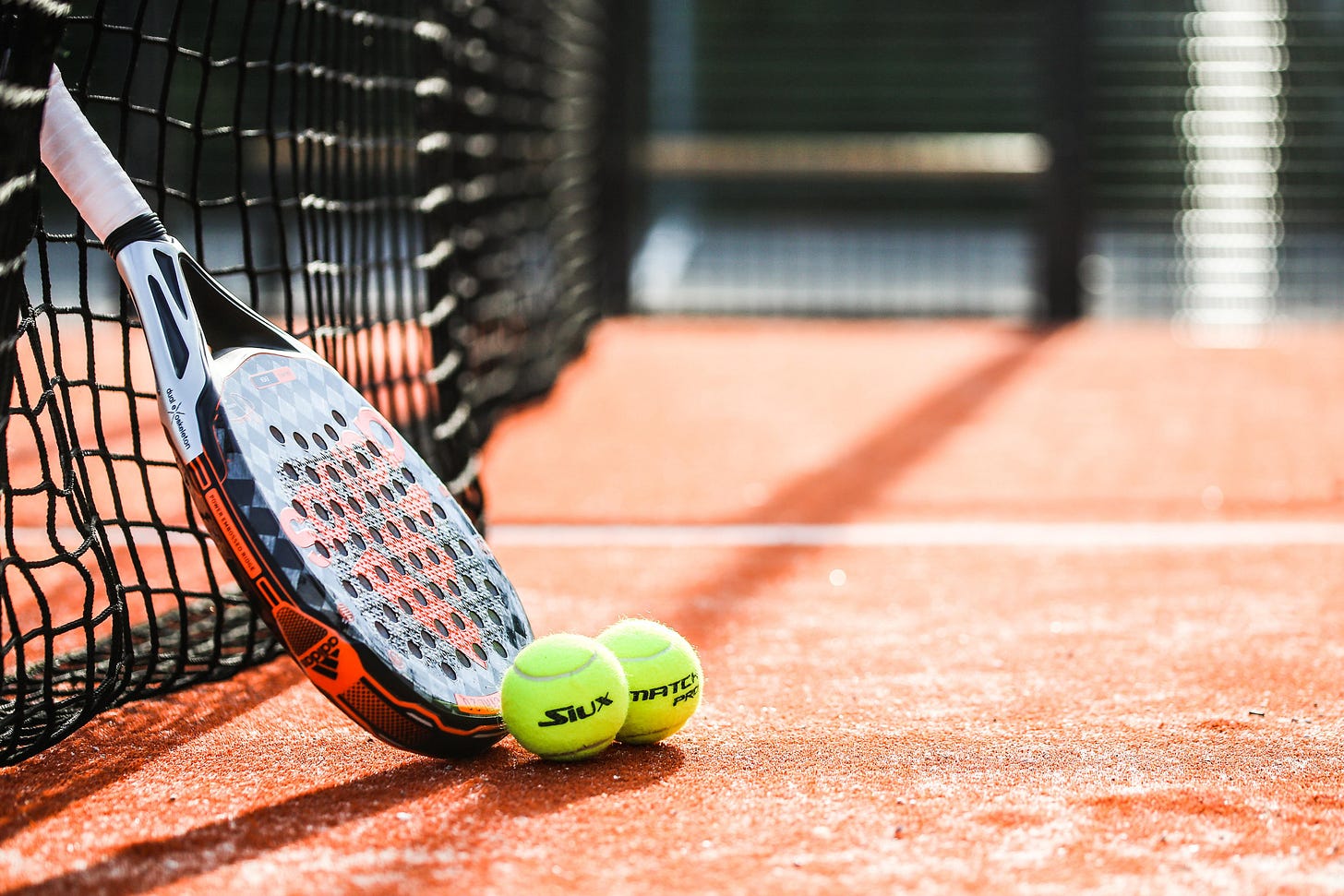 meilleure raquette femme 2026 - guide comparatif