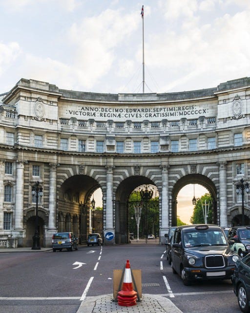 No photo description available.