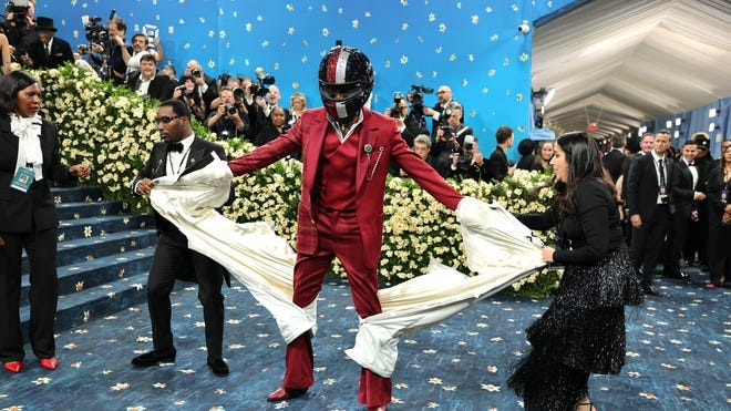 Damson Idris' Met Gala outfit reveal was utterly fantastic Damson Idris' Met Gala outfit reveal was utterly fantastic