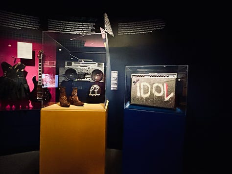 displays, exhibits, signs