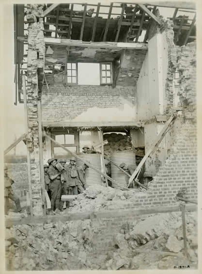 Destroyed house, Lens, France WW!