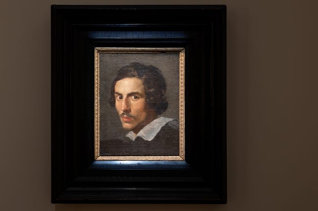 Le BErnin vu par lui-même, courts cheveux bruns et bouclés, fine moustache élégante, yeux noirs emplis de défi.