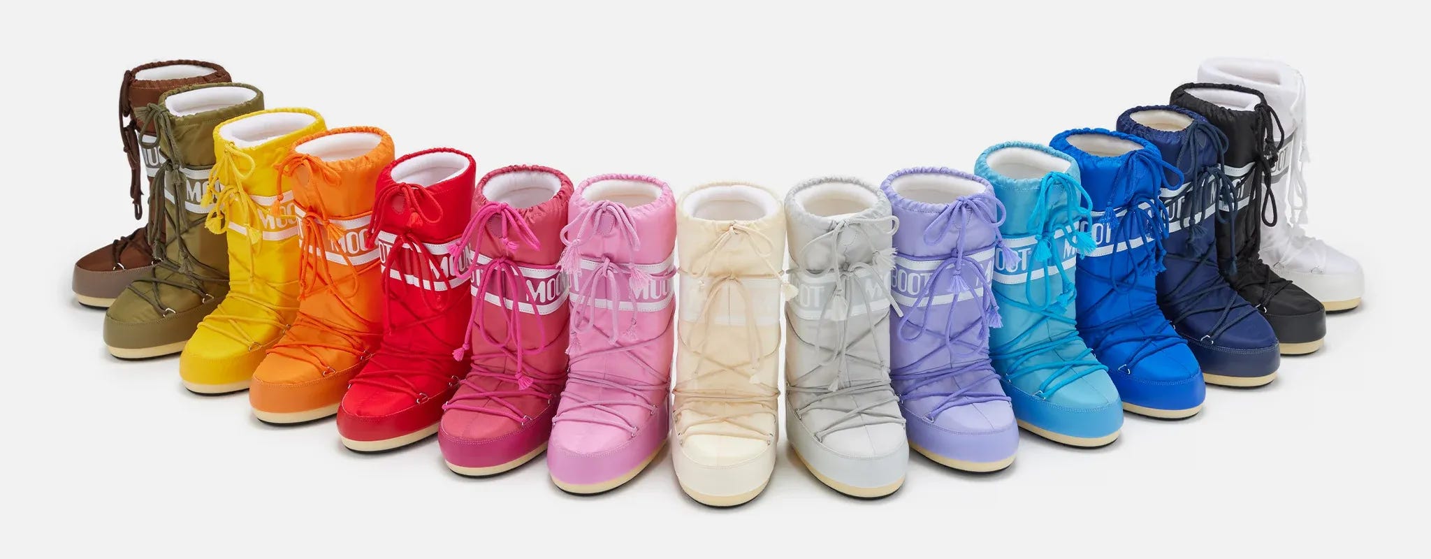 HOW TO WEAR MOON BOOTS - by Ruby Redstone - OLD FASHIONED