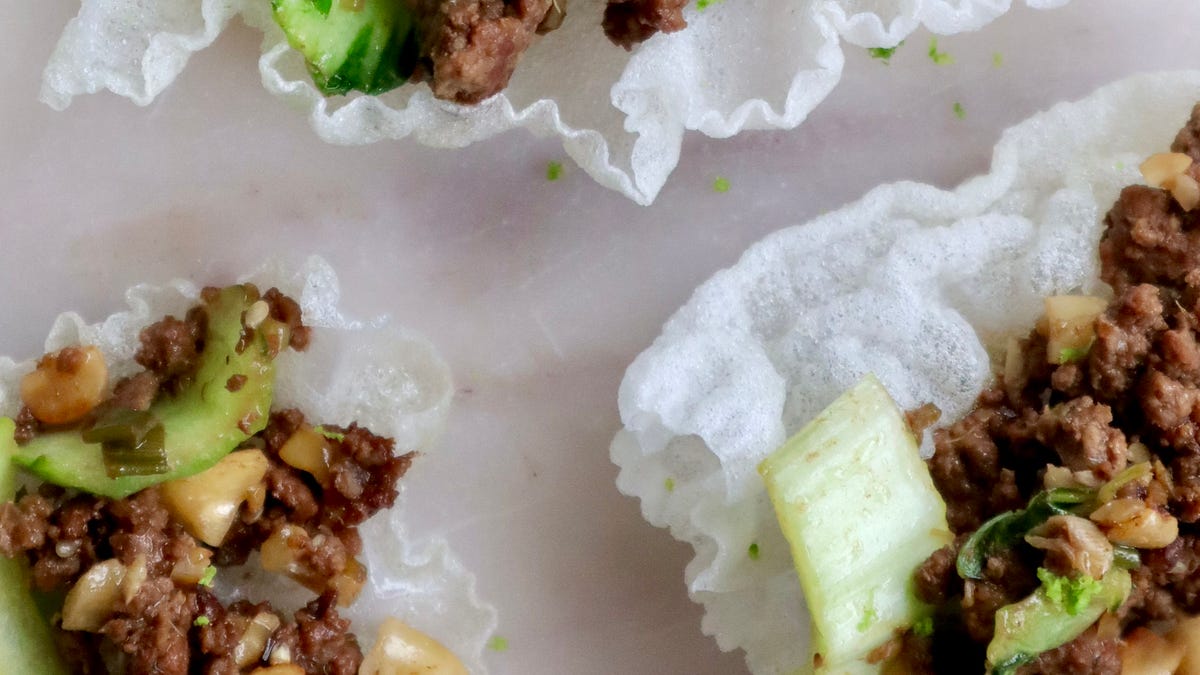 Zesty Thai Basil Beef Cups