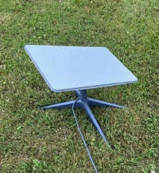 N8gnj_meadow_day_2023_starlink_dishy_mcflatface N8gnj_meadow_day_2023_starlink_dishy_mcflatface