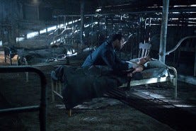 Creepy creepy creepy... Creepy creepy creepy...