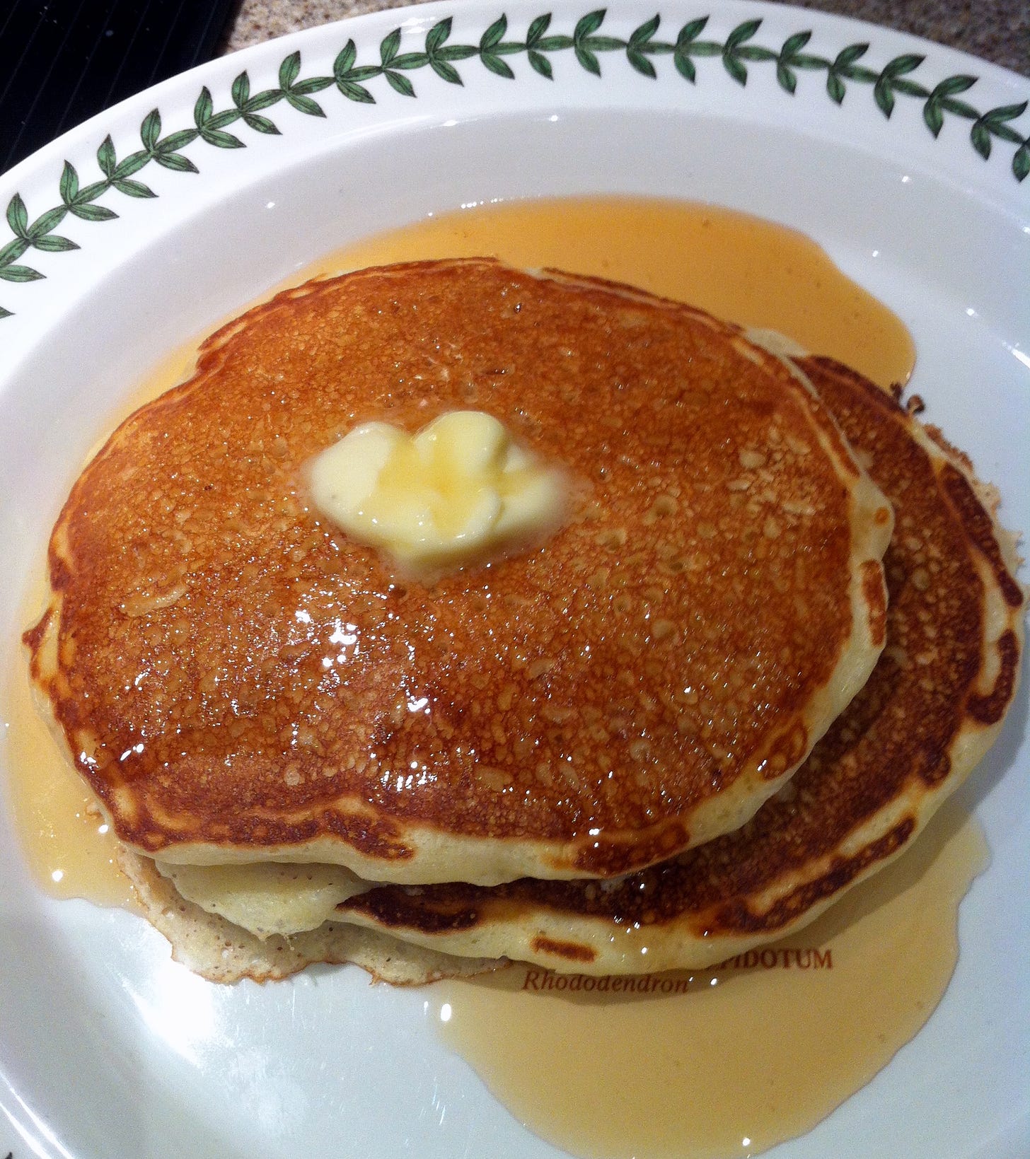  Dad's pancakes (Really, truly -- he made these ones.) 20 years certainly pays off. Look at that even color! 