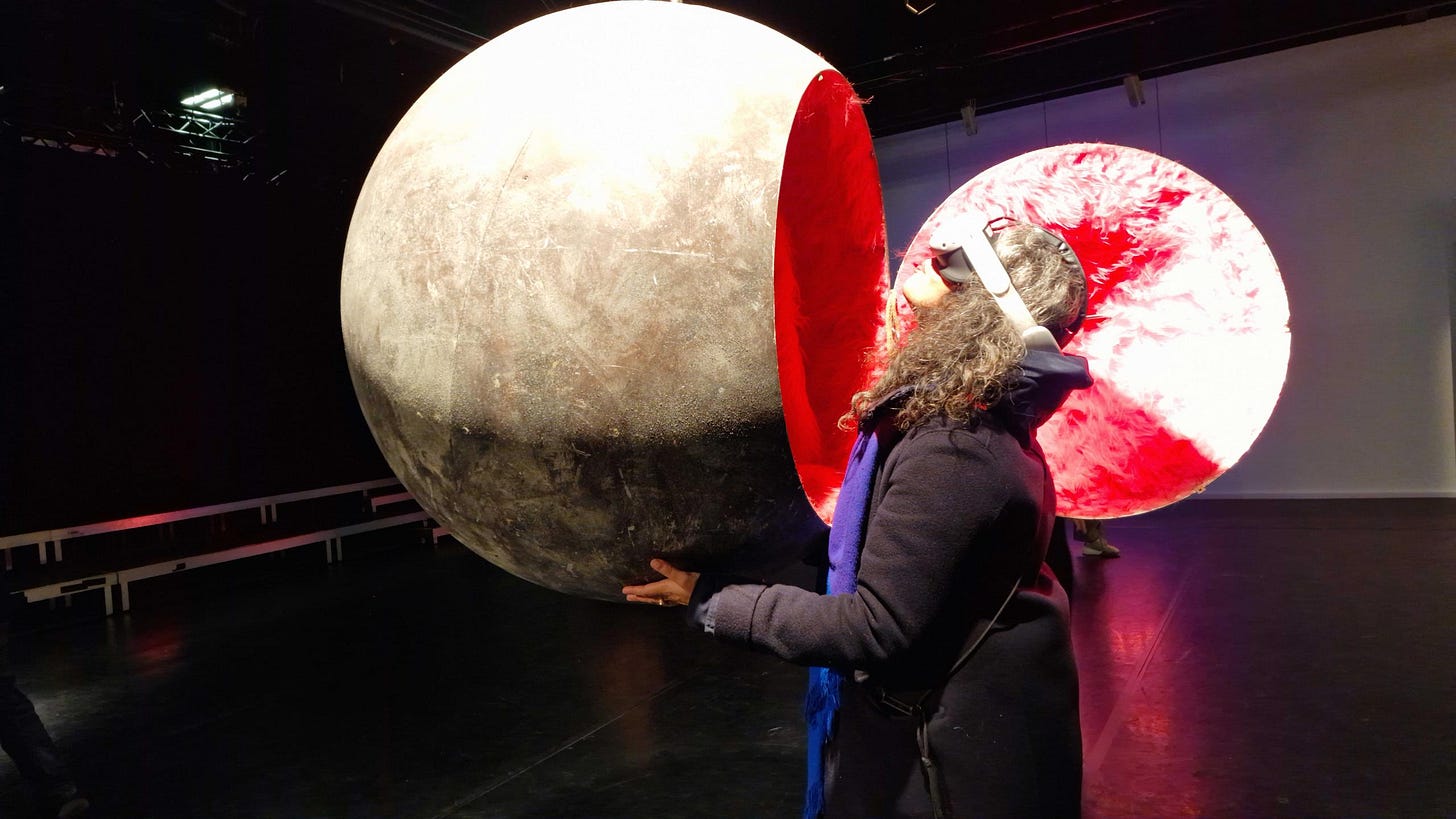 DIGITAL ARTS CENTER featuring EMIXAR - Bergson