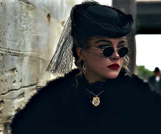 Stargazers — FLORENCE PUGH as CATHY AMES East of Eden (2026)...