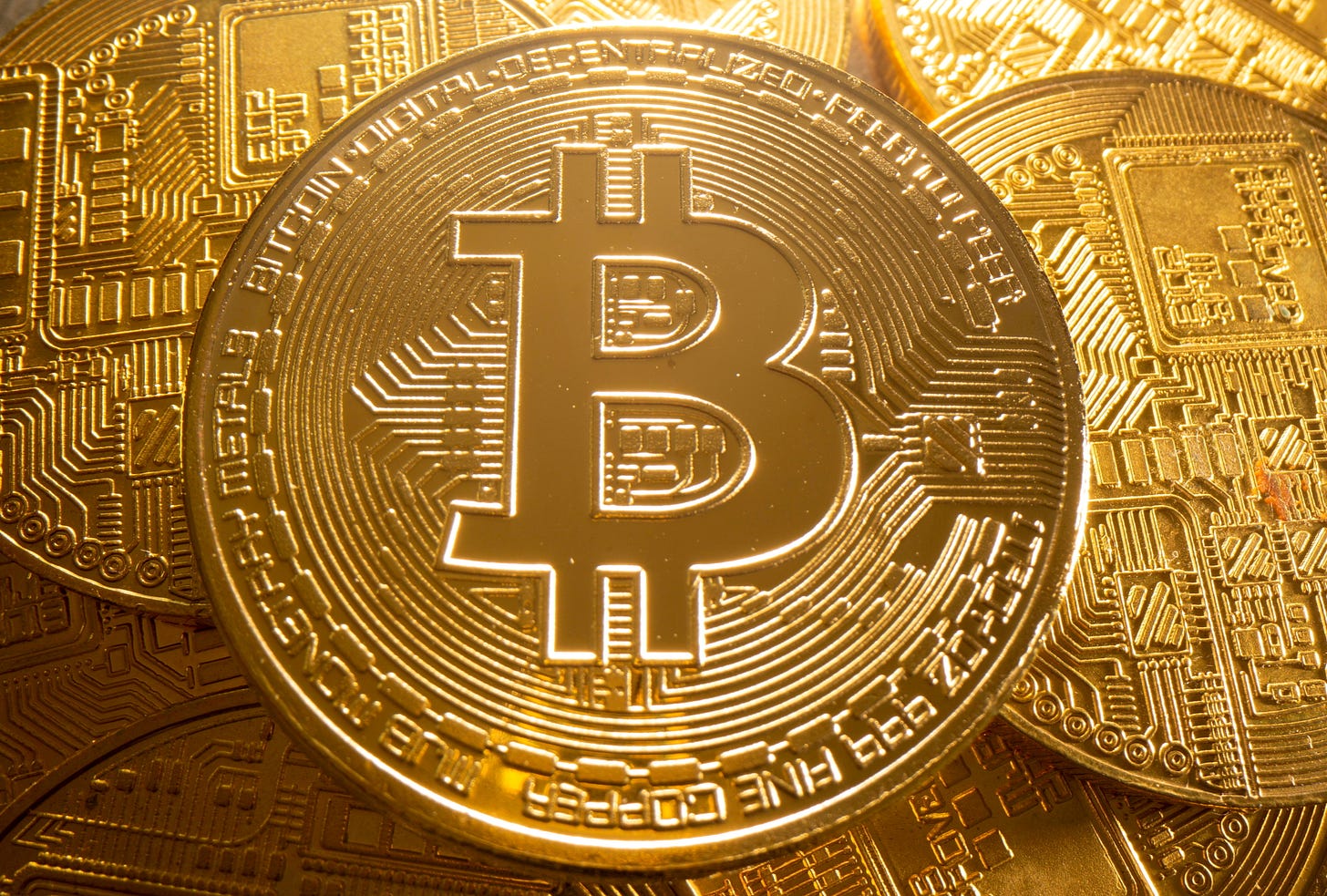 Understanding Bitcoin - by Adi - Moledro
