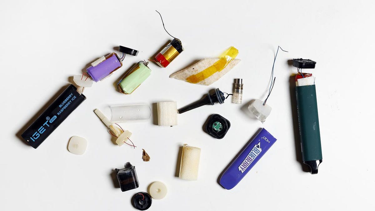 Our dirty (electronic) habits: The vaping case study