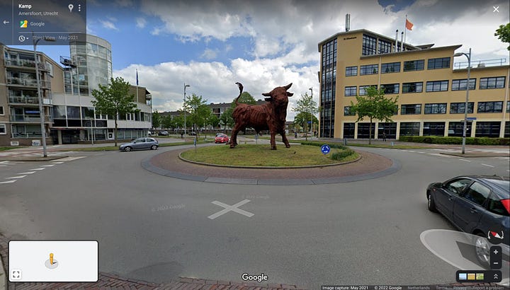 Two roundabouts found in the Netherlands with centre islands.