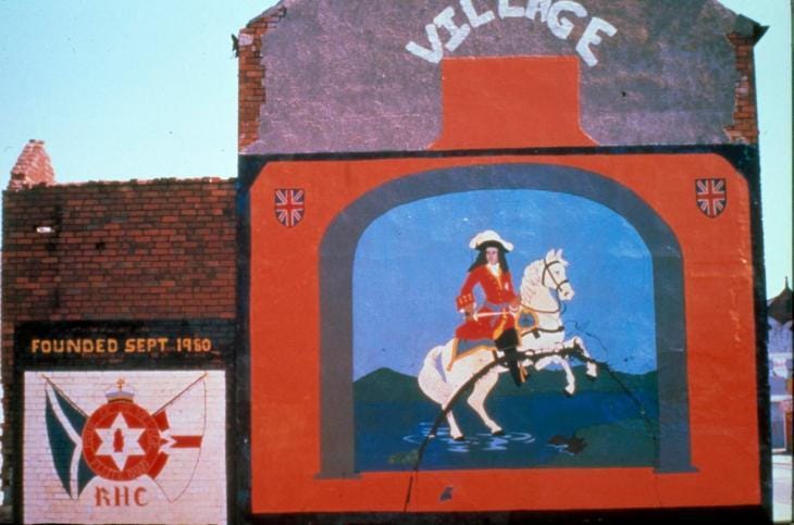 This mural showing King William III is painted on the oldest mural site in Belfast. It was originally painted in 1934 and was retouched annually (sometimes completely repainted) in preparation for the 12th July Protestant marches.