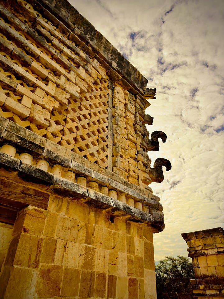The site features remarkable structures that provide a glimpse into the history of the Maya civilization