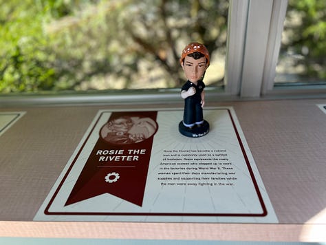 bobblehead, shelves, gallery