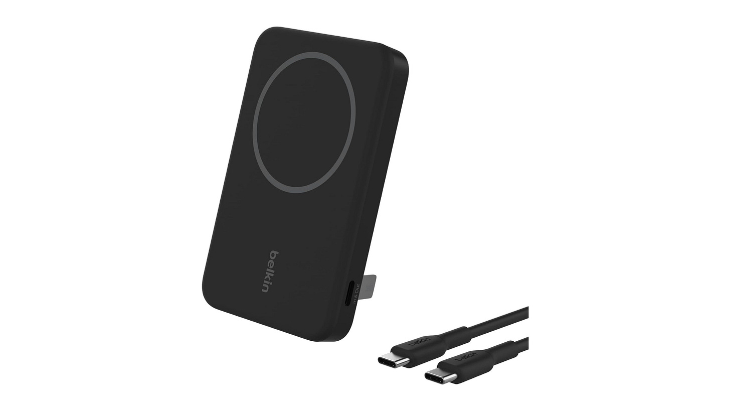 Belkin BoostCharge Pro Magnetic Power Bank Belkin BoostCharge Pro Magnetic Power Bank