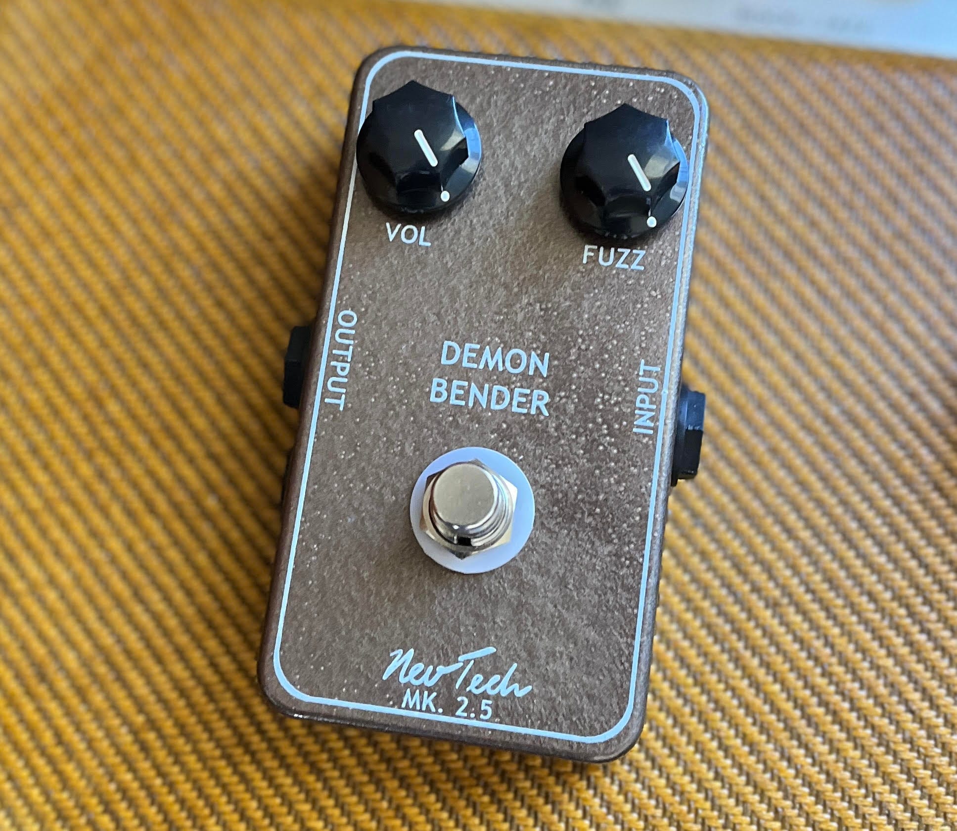 Smart Belle Fuzz / Tone Bender MK II系 Smart Belle Fuzz - Tone Bender MK2 Sound Review - YouTube