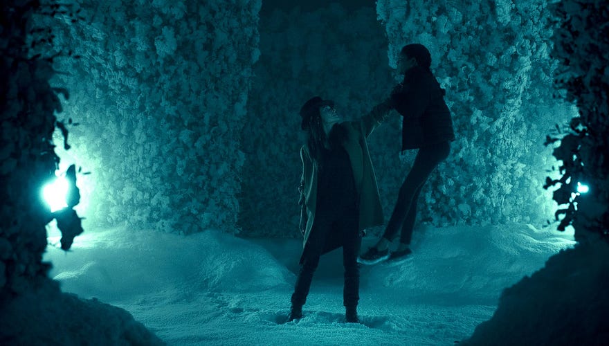 Image of Rose the Hat facing off against Abra in ‘Doctor Sleep’ / Warner Bros. Image of Rose the Hat facing off against Abra in ‘Doctor Sleep’ / Warner Bros.