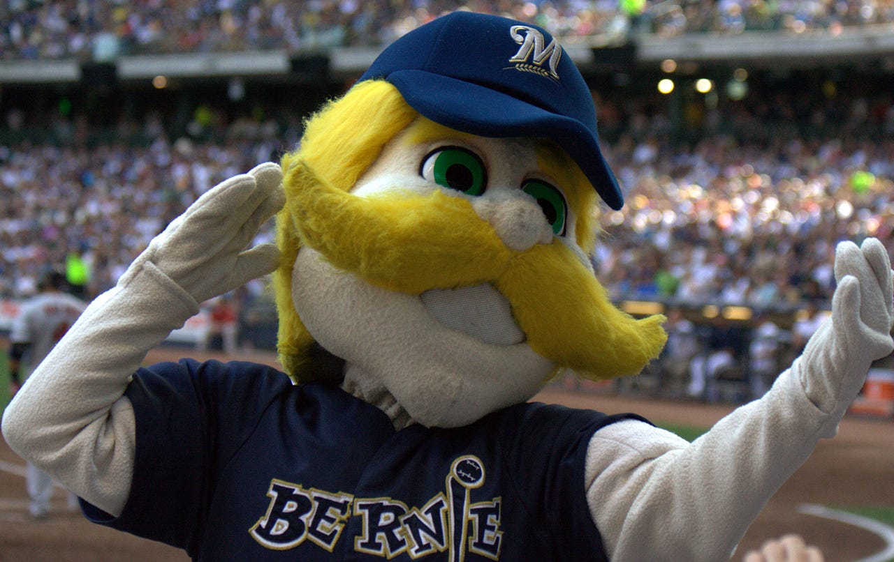 Bernie Brewer - Milwaukee Brewers - SportMascots.com