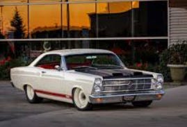 A white car with red stripes

AI-generated content may be incorrect.