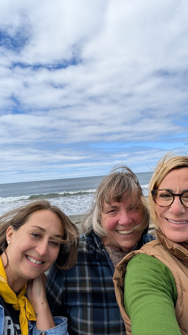 Jessica DeYoung led this retreat north of Brookings Oregon where we got to play on the beach, watch the waves, stay in a lovely AirBNB and walk through the redwoods.