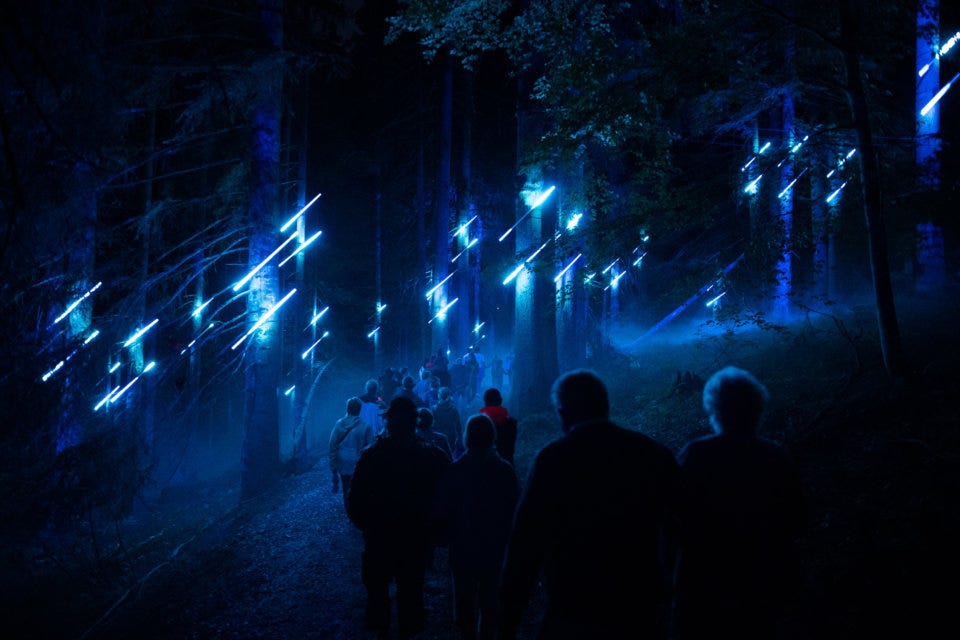 https://medias.momentfactory.com/2020/09/Moment_Factory_Signature_Shows_Alta_Lumina_DSC09787-WS-960x640.jpg