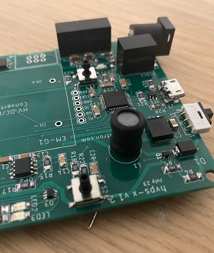 Left: Actuator V1; Right: Power Supply