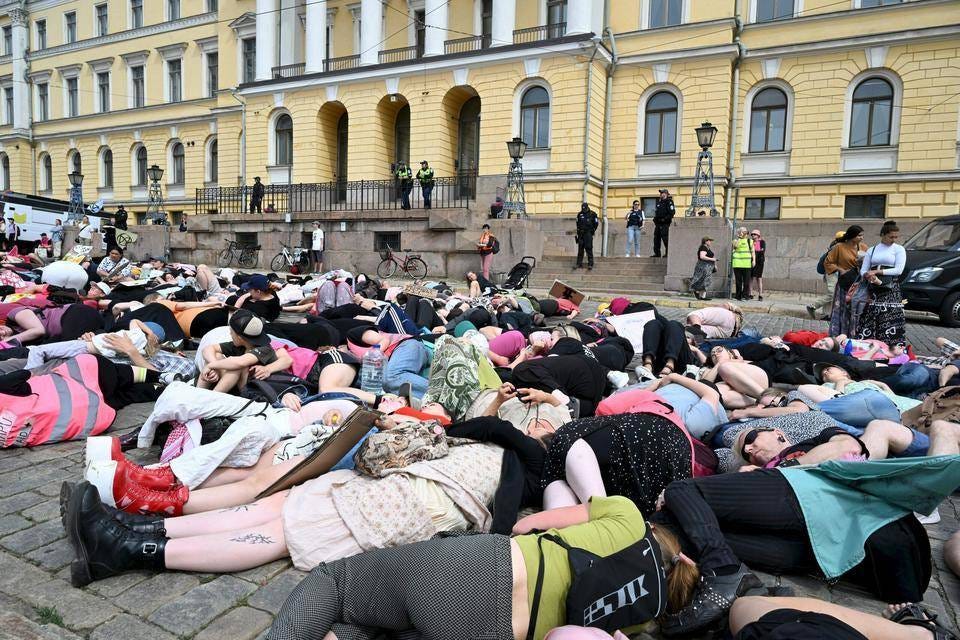 Kyseessä on ideologista ekofasismia suomalaisten kustannuksella, puolustuksen heikentämiseksi – hybridivaikutetuissa sosialistien ja punavihreän median toimesta, sen vaikutuksen alkuperänä Venäjä. Kyseessä on ideologista ekofasismia suomalaisten kustannuksella, puolustuksen heikentämiseksi – hybridivaikutetuissa sosialistien ja punavihreän median toimesta, sen vaikutuksen alkuperänä Venäjä.
