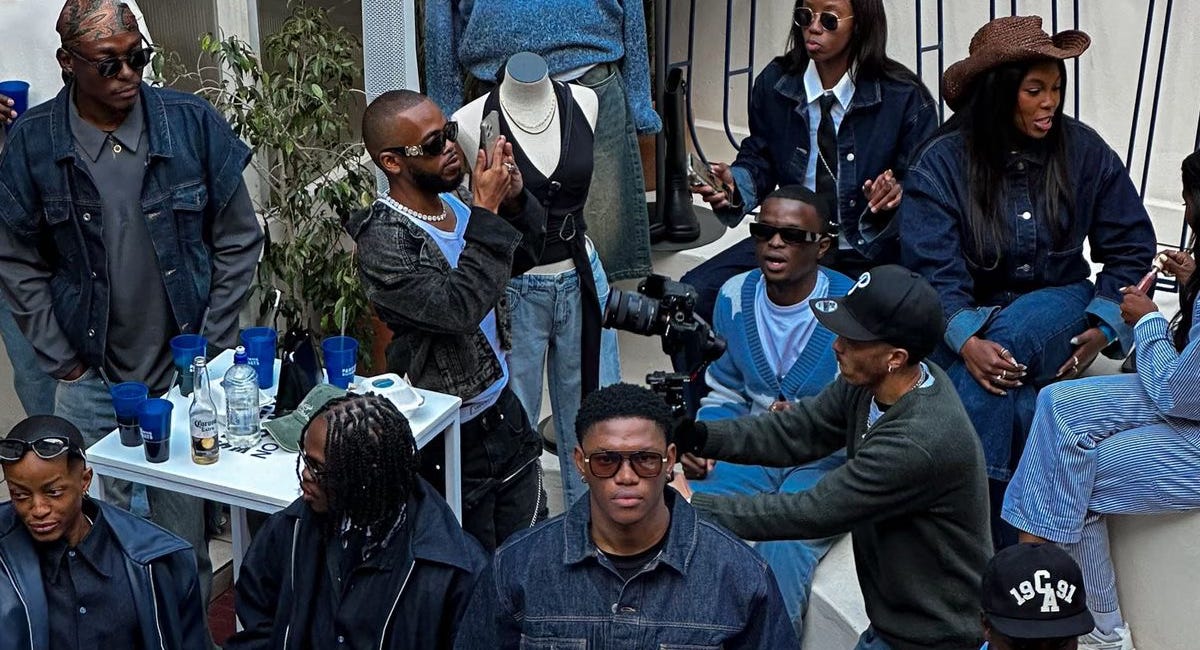 One Hundred Dips to Get Indigo Blue