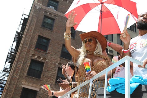 Niecy Nash Betts & Jessica Betts had a gay old time at the march!