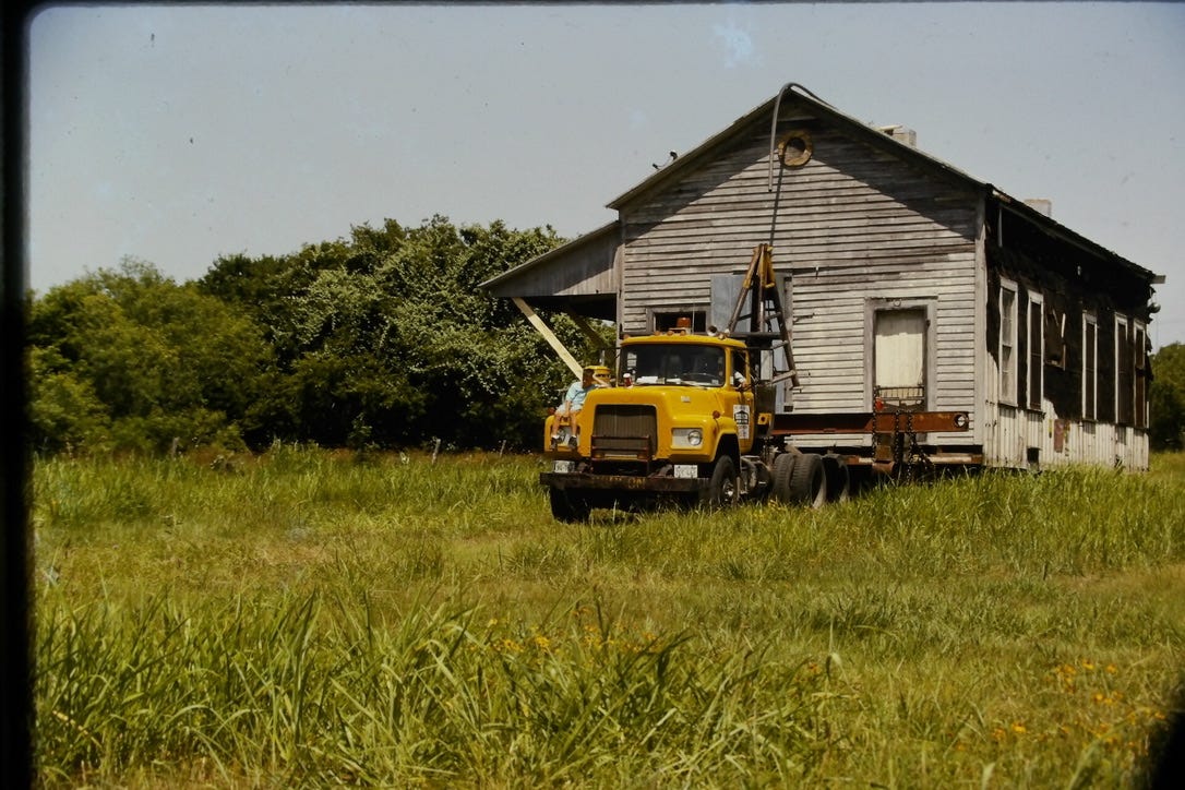 A truck parked in a field

Description automatically generated