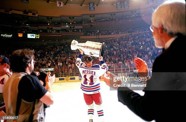 240 Messier Rangers Stanley Cup Stock Photos, High-Res Pictures, and Images  - Getty Images