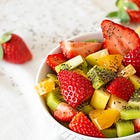 Boosting Collagen Through Foods and Vitamin C + Collagen-Supporting Recommendations