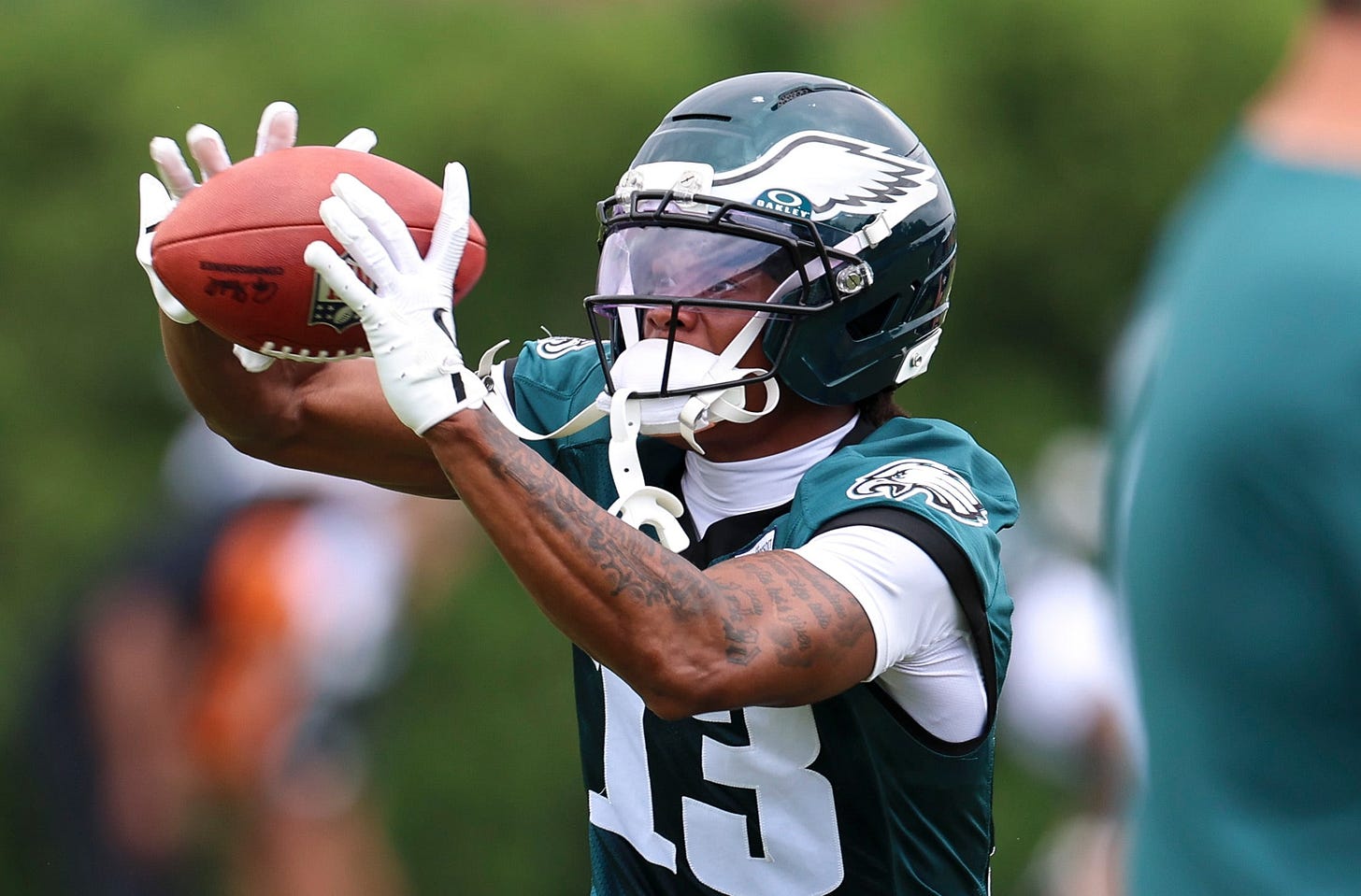 How will wideout Dontayvion Wicks fit into Sean Mannion's offense?