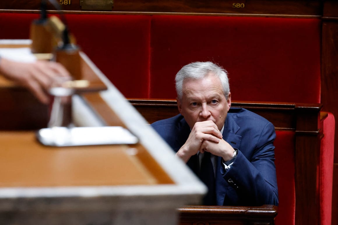 FRANCE-POLITICS-HEALTH-SOCIAL FRANCE-POLITICS-HEALTH-SOCIAL