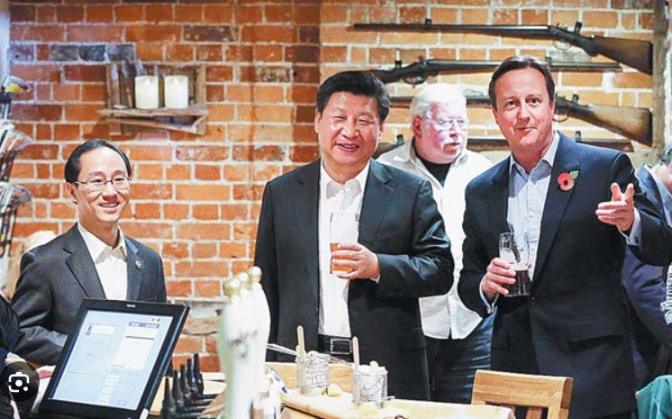 Xi Jinping and David Cameron visit UK pub 2015