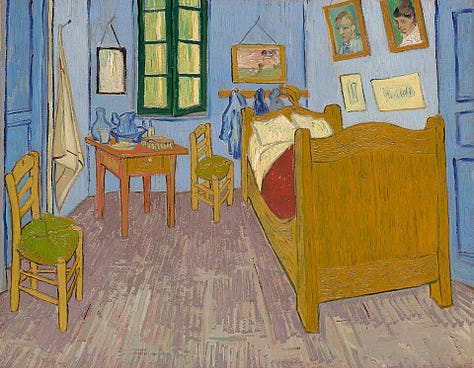 Grade com três versões do "quarto de Van Gogh" A imagem é a pintura a óleo sobre tela intitulada "O Quarto em Arles" (Bedroom in Arles), criada pelo artista pós-impressionista Vincent van Gogh. A obra retrata o quarto do próprio artista na Casa Amarela, em Arles, na França.  O quarto contém móveis simples e rústicos, incluindo uma cama de madeira com uma colcha escarlate e travesseiros verde-limão claro, duas cadeiras de palha amarelas, e uma pequena mesa com um lavatório e garrafas.  As paredes tem cor azul arroxeada. O chão tem um tecido xadrez, e a janela tem uma moldura verde.   Vários itens decoram as paredes, incluindo um espelho e várias pinturas menores, algumas das quais são retratos de amigos de Van Gogh. 