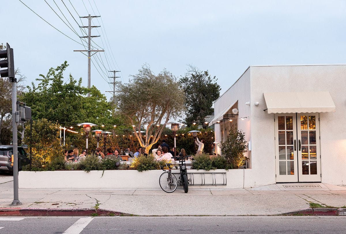 Entry and patio at Beethoven Market.
