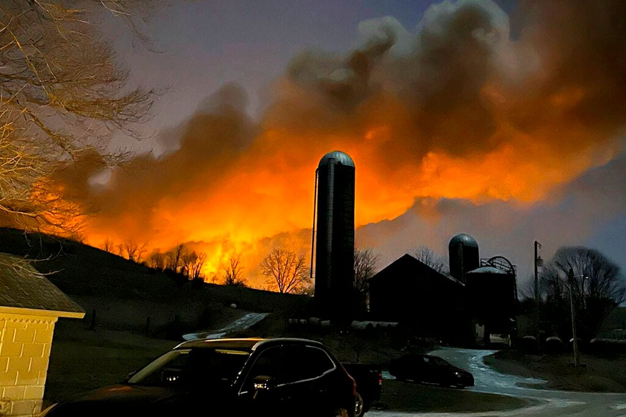 50-car train derailment near Ohio/Pa. border causes big fire, evacuations - pennlive.com