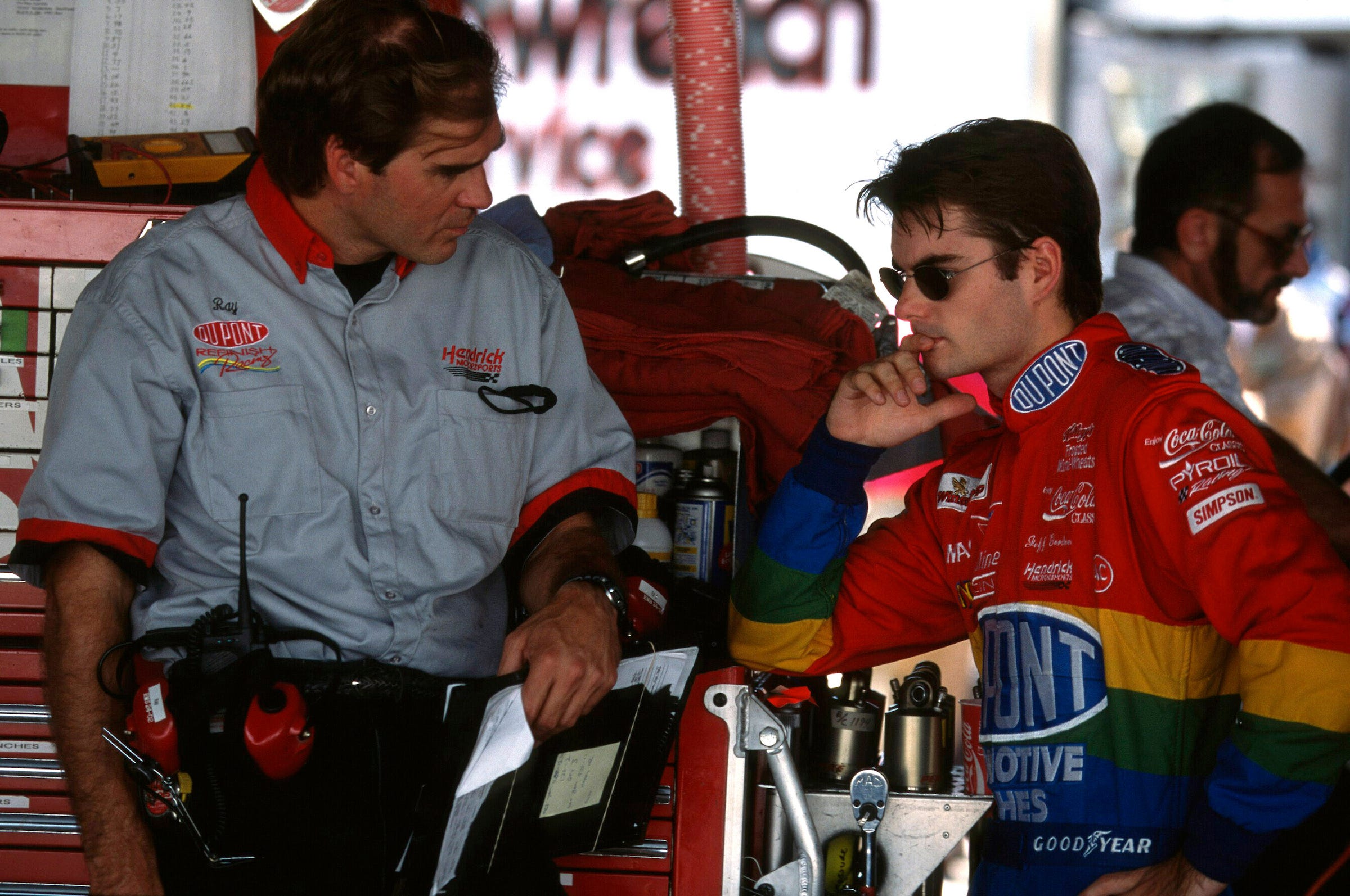 Where to find a photo of Jeff Gordon's car in Victory Lane at Daytona 1995