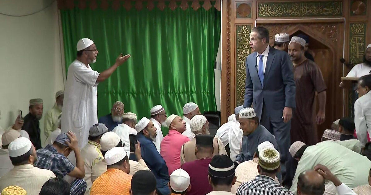 Andrew Cuomo heckled during campaign event at Queens mosque - CBS New York