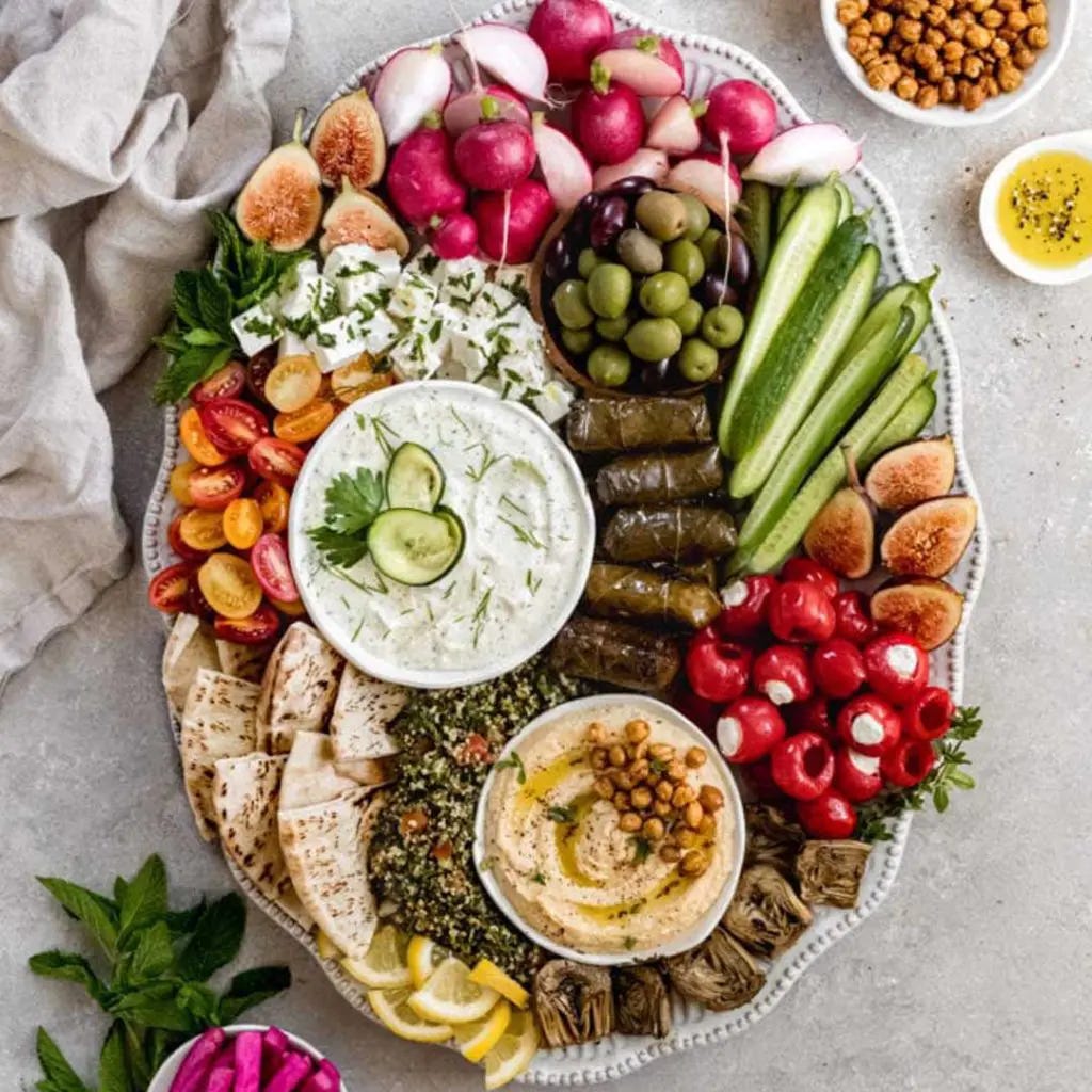 what is a Mediterranean mezze board? what is a Mediterranean mezze board?