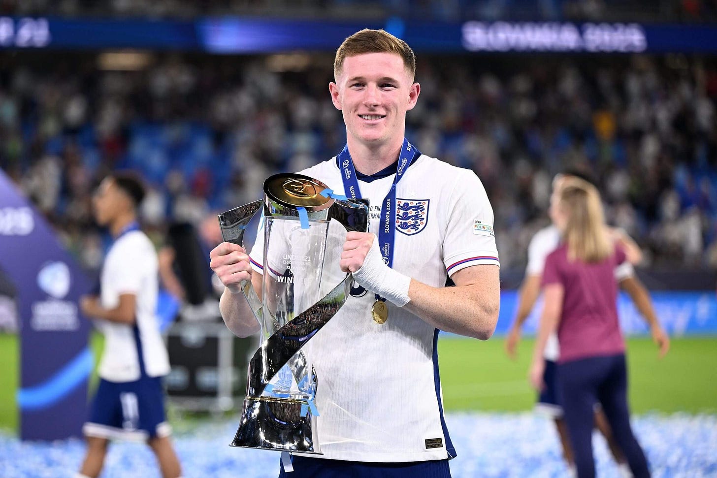 Elliot Anderson knocking on the England door is testament to Forest's growth environment - The Athletic Elliot Anderson knocking on the England door is testament to Forest's growth environment - The Athletic